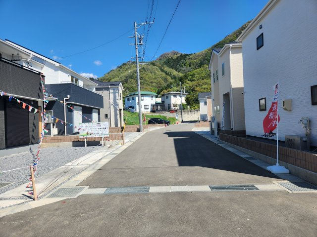 リーブルガーデン.S須坂日滝第７の周辺|物件へ続く道路②