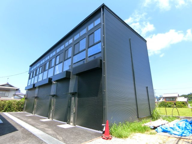 VIAX Bの外観