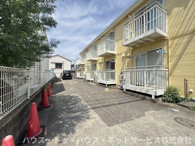 シンフォニータカラの駐車場