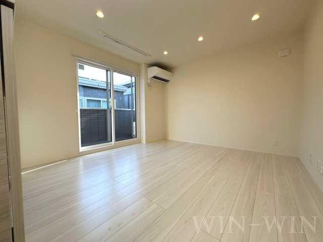 D-square東橋良町の居間・リビング