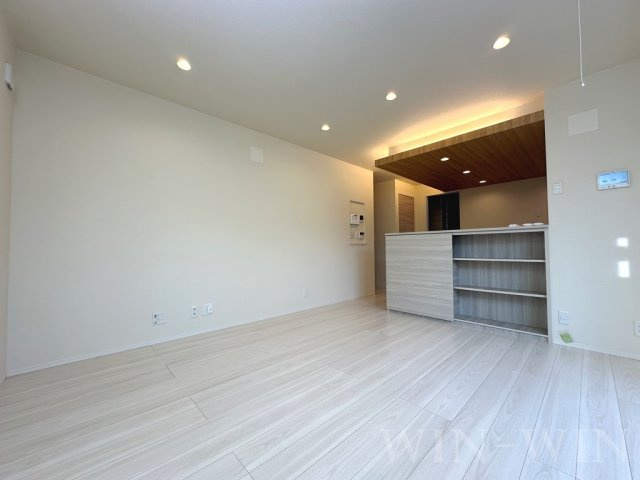 D-square東橋良町の居間・リビング