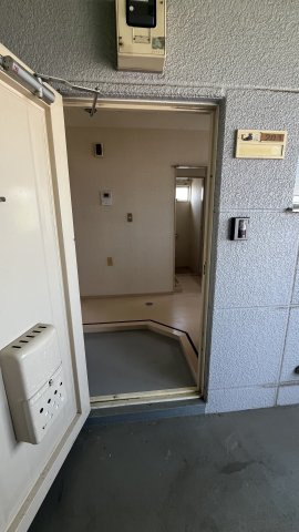 コーポアカツキＩの玄関