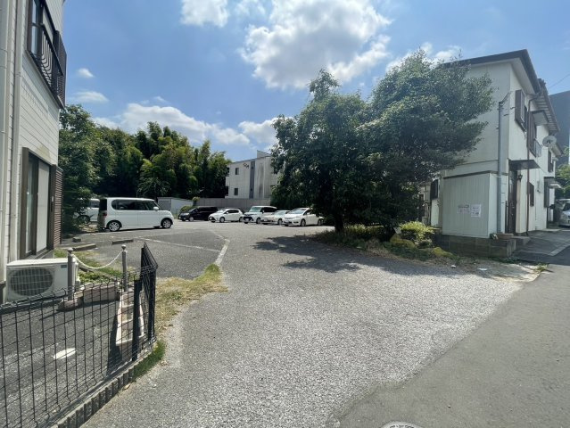 内田駐車場の外観