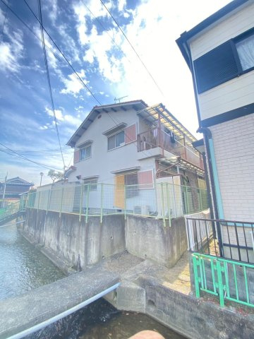 西脇貸家の外観