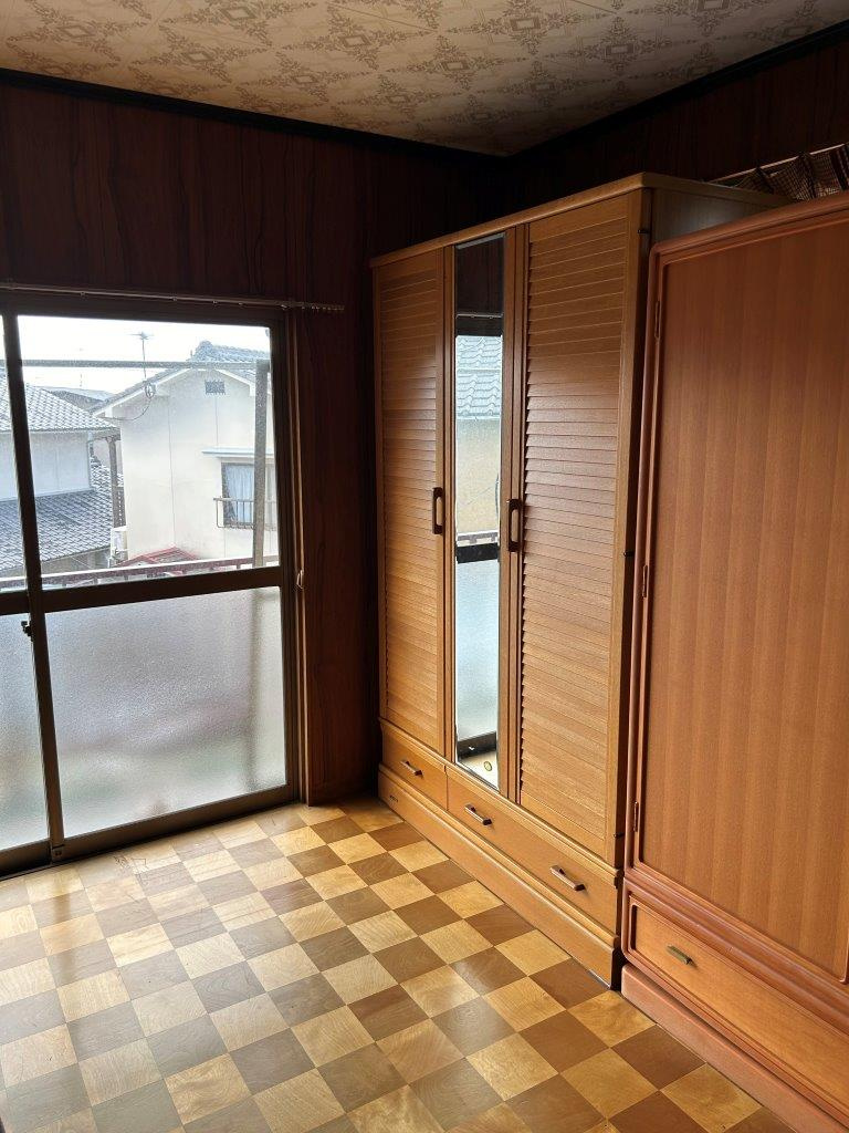 畑寺町中古戸建の洋室