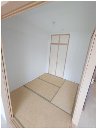 メイツ四条畷駅前の居間・リビング|畳コーナー♪