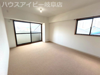 【洋室】 | キャスルハイツ長良平和通3階部分！広い玄関とランドリースペースが特徴的な3LDK！トランクルームあり | キャスルハイツ長良平和通3階部分！広い玄関とランドリースペースが特徴的な3LDK！トランクルームあり！