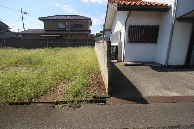 栃木市片柳町2丁目の外観|北西側との境界部分（2025年9月撮影）