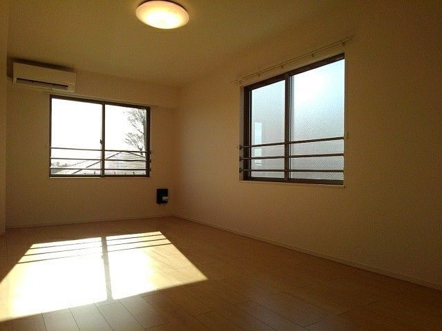 サンベリーの居間・リビング