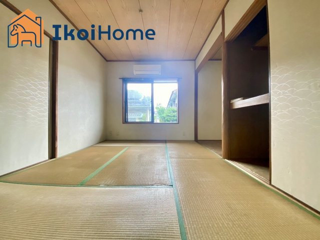 神戸市西区糀台　中古テラスハウスの子供部屋|●年中無休：当日予約可●　い草は梅雨時期や夏場はべたつきづらく、冬場は足元の冷たさを妨げる効果も！