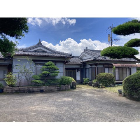 曽於市末吉町南之郷の中古一戸建の外観