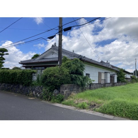 曽於市末吉町南之郷の中古一戸建の外観