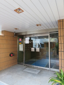 【エントランス】