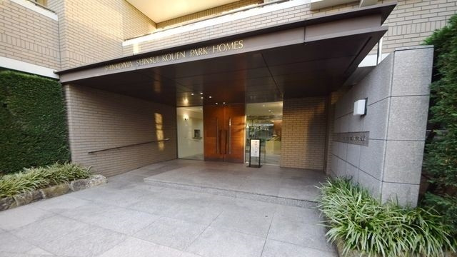 新小岩親水公園パークホームズ　2階　64.75㎡　リ　ノベーション済のエントランス