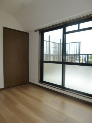 ウイング９５の寝室