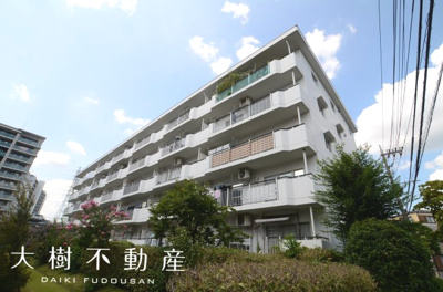 【外観】 | えびな国分団地5号棟　１階3LDKリフォーム済み【仲介手数料無料】 | ☆好立地に住む生活☆　えびな国分団地　5号棟