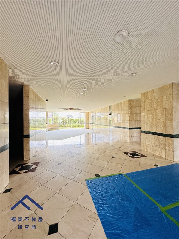 サンリヤン三国が丘のエントランス