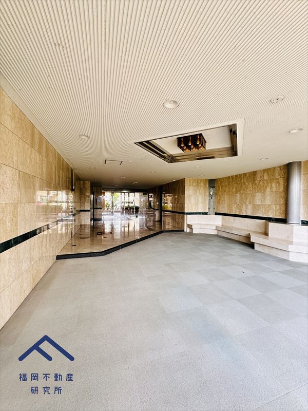 サンリヤン三国が丘のエントランス