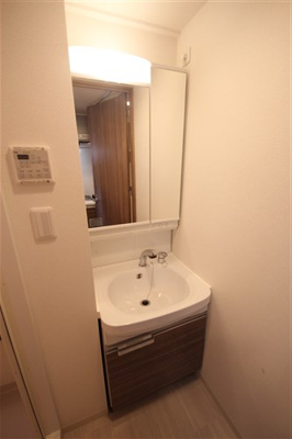 【洗面所】 | プレサンス　梅田北　ディア