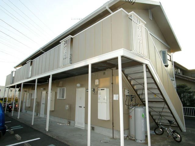 ネオコート狭山の外観