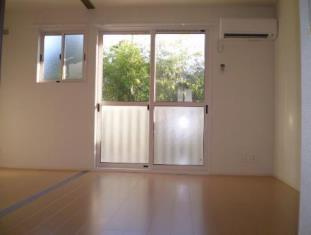 【居間・リビング】 | エリタージュ B棟 | 使いやすいリビングです