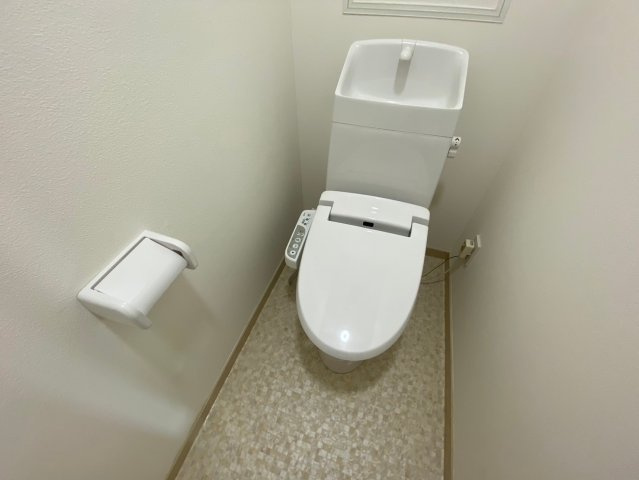 ライオンズマンション藤ヶ丘ガーデンのトイレ|清潔感溢れるトイレ。落ち着いた空間で安らぎの空間をお過ごしいただけます。