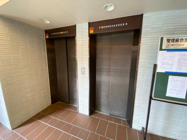 ライオンズマンション藤ヶ丘ガーデンのその他|エレベーター有り！階段の上り下がりの負担が軽減されます！