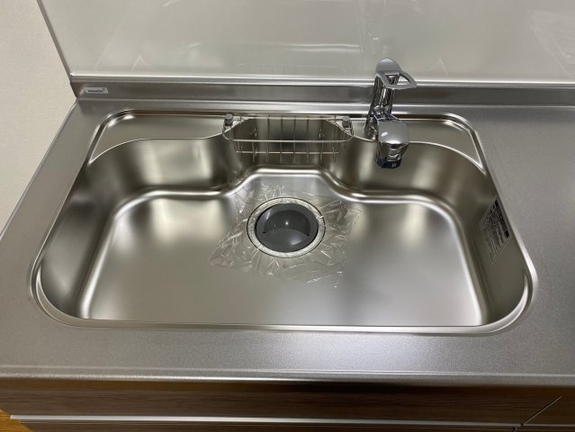 ライオンズマンション藤ヶ丘ガーデンのキッチン|いつでもお好みの温度のお湯が出るシングルレバー水栓