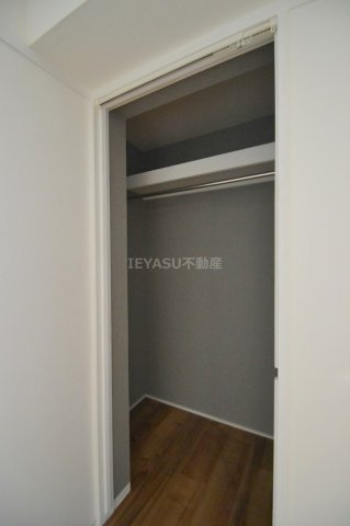 広島市中区白島中町の賃貸マンションの収納