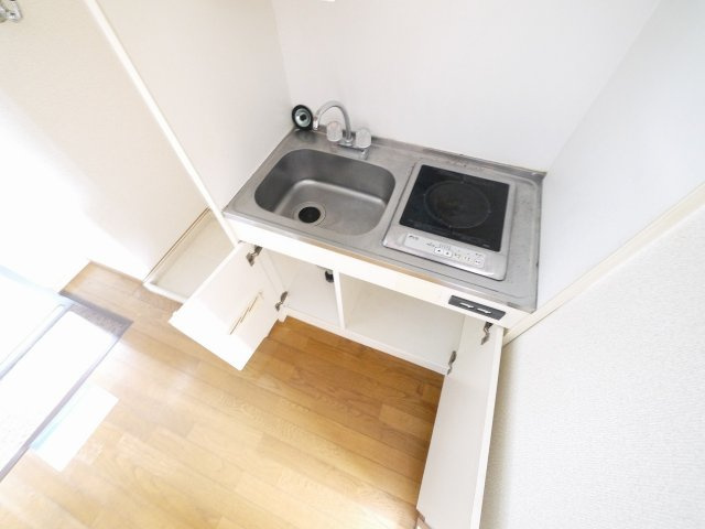 レオパレスルピナスのキッチン|使いやすいキッチンです