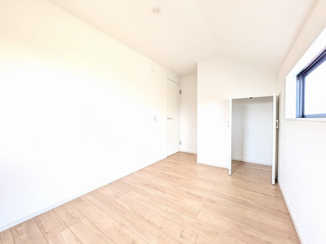 八王子市　横川町　新築一戸建て　５期の収納|～収納力の高いクローゼット完備～