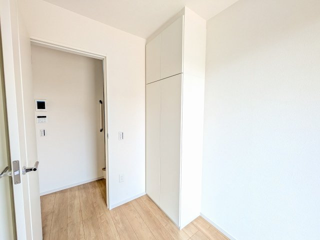 八王子市　横川町　新築一戸建て　５期の玄関|～開放感のある玄関ホール～