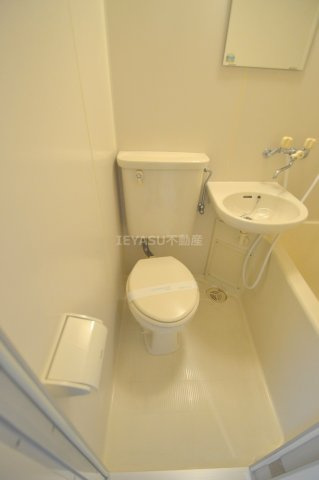 広島市西区打越町の賃貸マンションのトイレ
