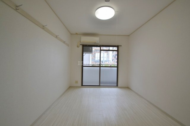 広島市西区打越町の賃貸マンションの内装