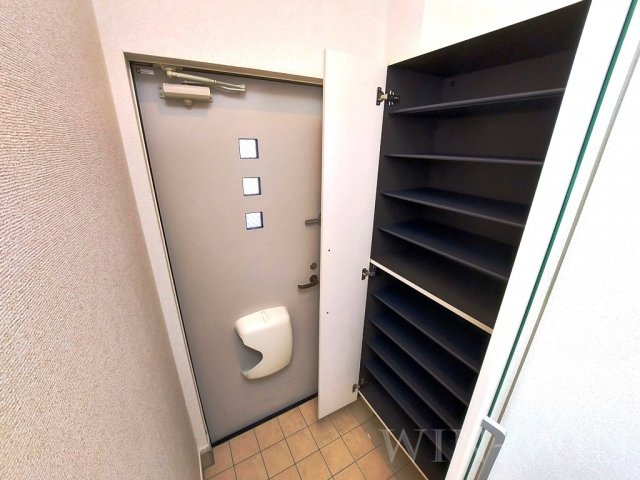 ブリリアントの玄関
