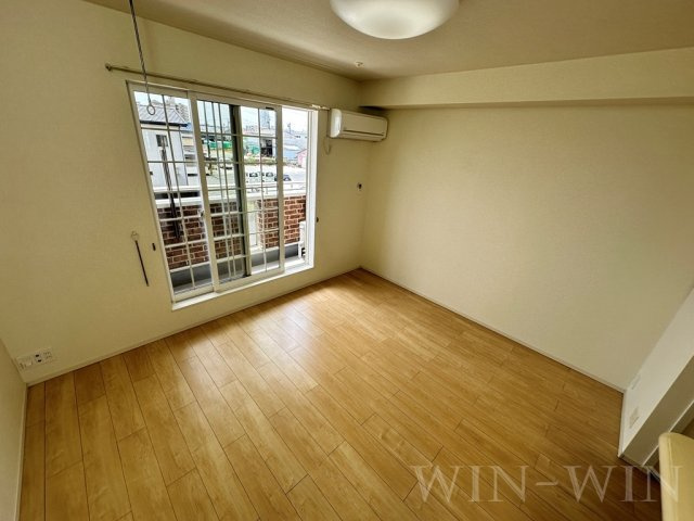 クラリス Bの居間・リビング