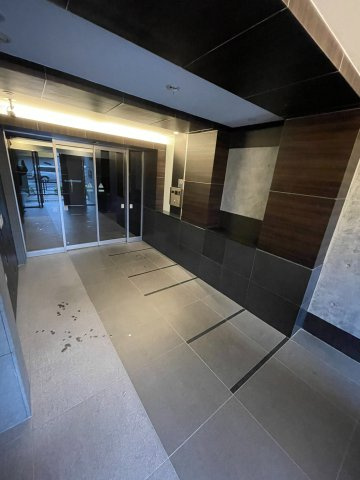 メインステージ府中中河原駅前のロビー