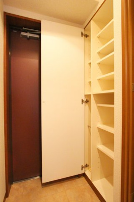 【収納】 | アウラ１０(E-058) | 参考写真（同物件別部屋）