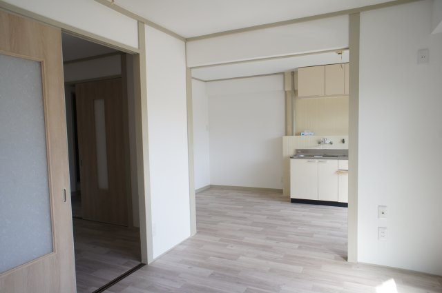 シャトレ北川の居間・リビング