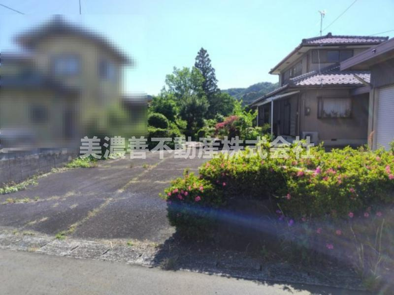 ６３３３４　山県市小倉中古戸建ての外観
