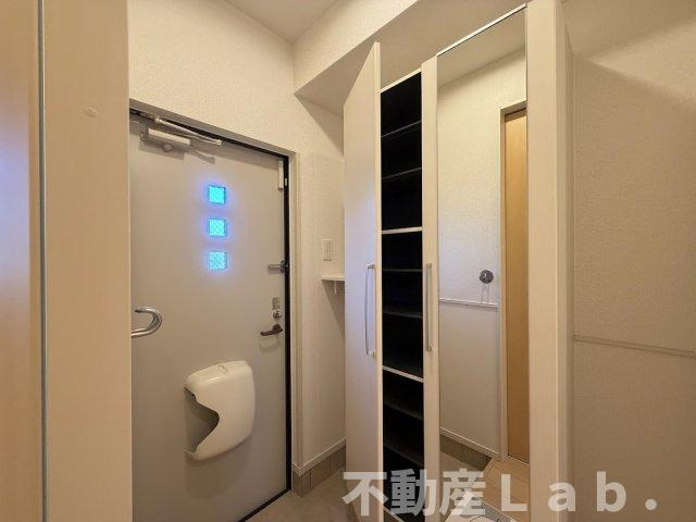 グローリー竹崎　Ⅲの玄関