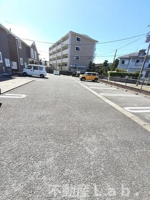 エクセレントシティⅠの駐車場
