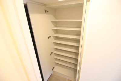 【収納】 | クローバー・グランデ昭和町 | 玄関収納