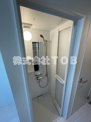 【シャワールーム】 | ハーモニーテラス上高井戸Ⅳ | メタル調シャワーヘッド※同物件別号室参考写真※