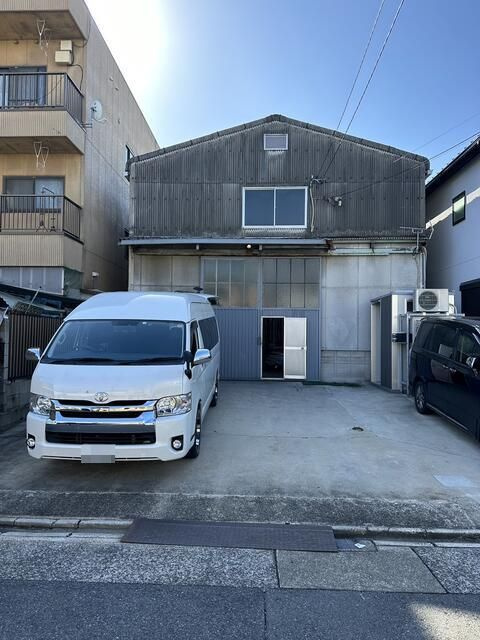 横井倉庫の外観