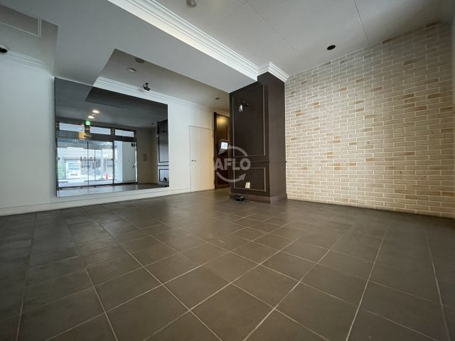 ゼウスニューヨーク5番街のロビー|ブルグリンコート難波南　ロビー