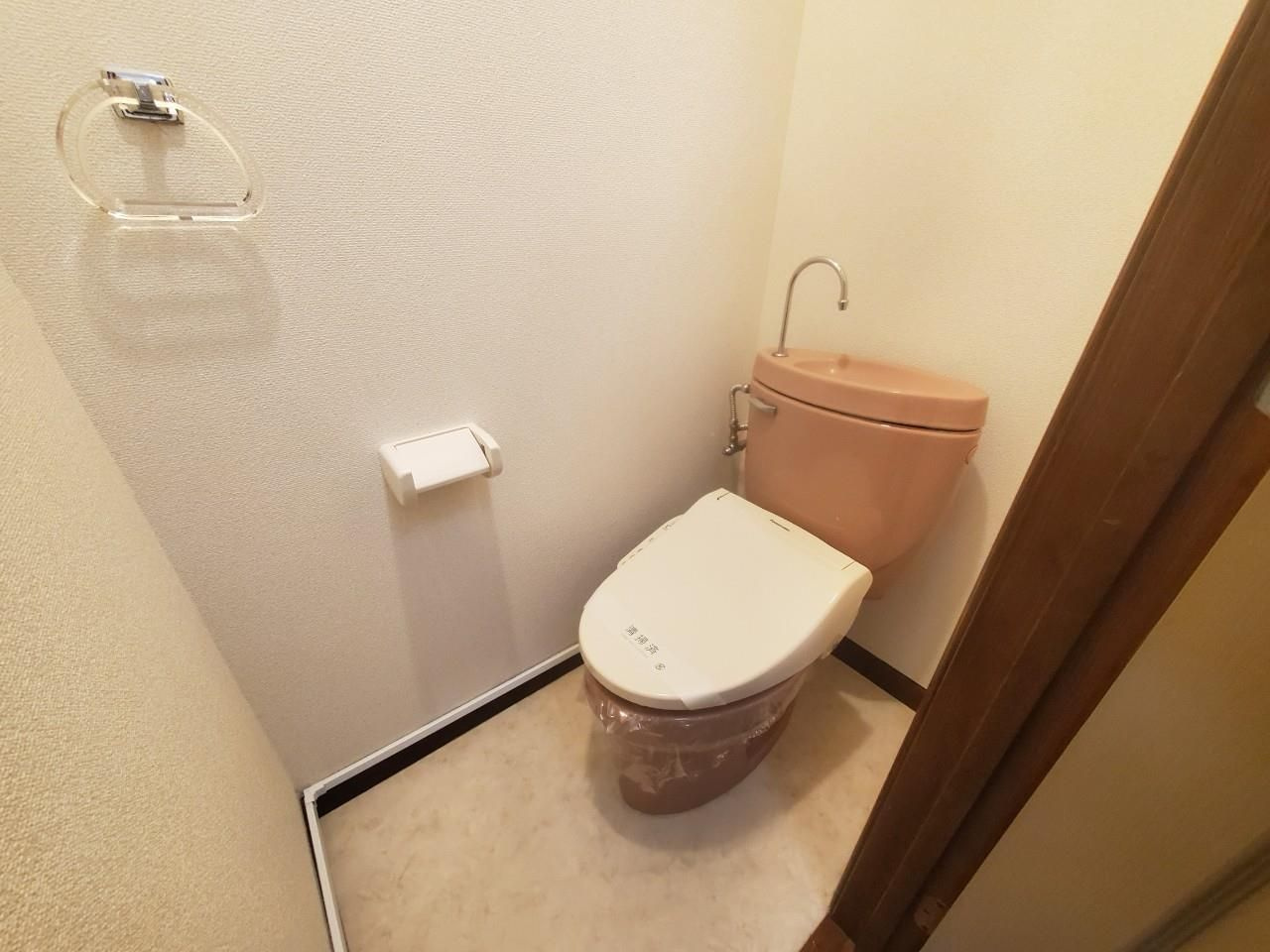 オークヒルズ【10,000円キャッシュバック対象物件】のトイレ|落ち着いたトイレです