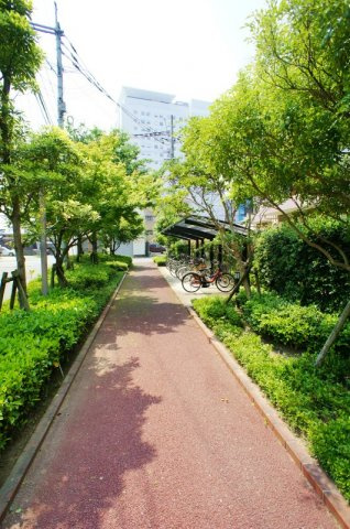 オークヒルズ【10,000円キャッシュバック対象物件】のエントランス|ゆとりのあるエントランスです