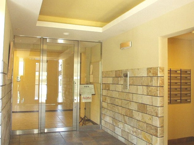 【エントランス】 | サンフォレスト　※8/30内見開始 | 不審者の侵入を防ぐオートロック完備(^^)/