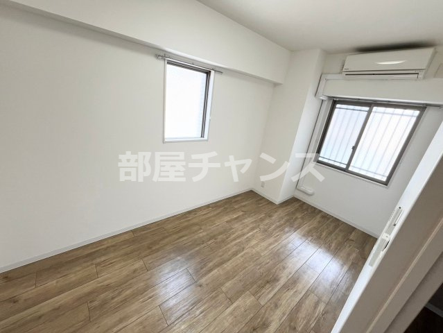ハピネスの寝室